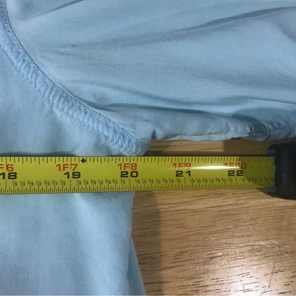 Velvet Heart Women’s Medium Blue Button Front Tunic Top Roll Tab Sleeves - Picture 13 of 16